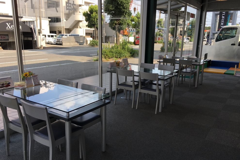 神戸トヨペット名神店