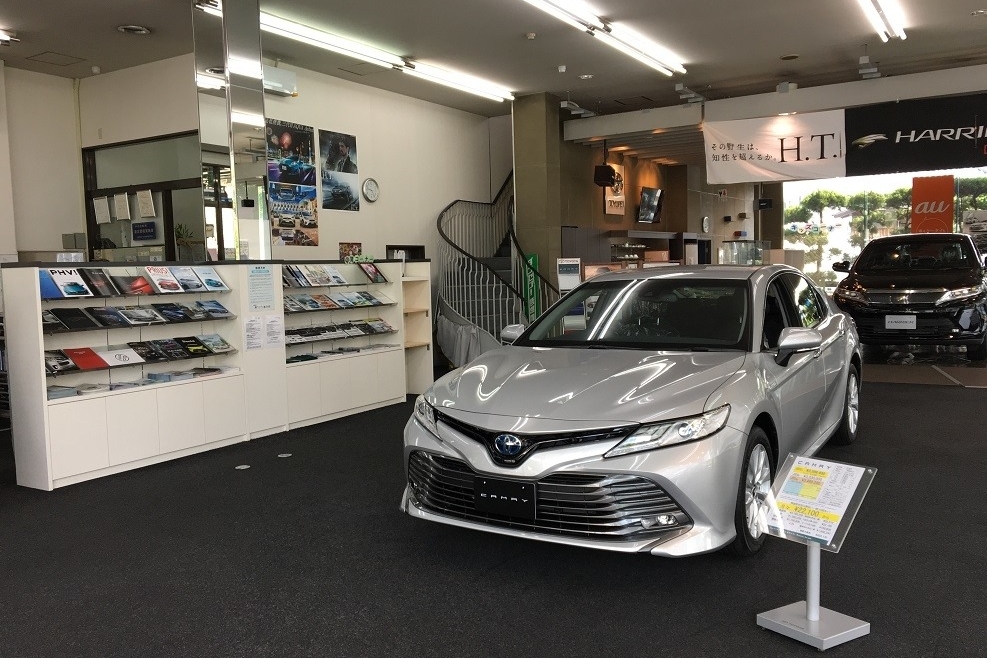 ショールーム (2)