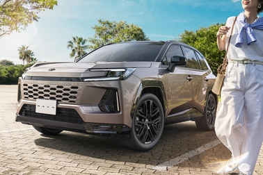 【モデル入り素材】Z（プラグインハイブリッド）