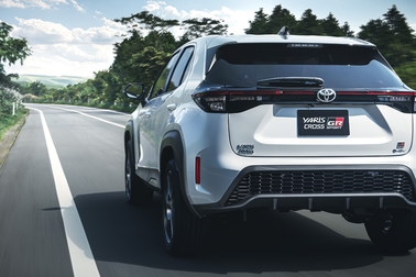 GR SPORT（ハイブリッド・2WD）