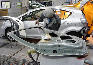神戸トヨペットの板金・修理の品質、体制について  メンテナンス 